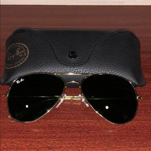 Ray-Ban Aviator Sunglasses w/ Original Case